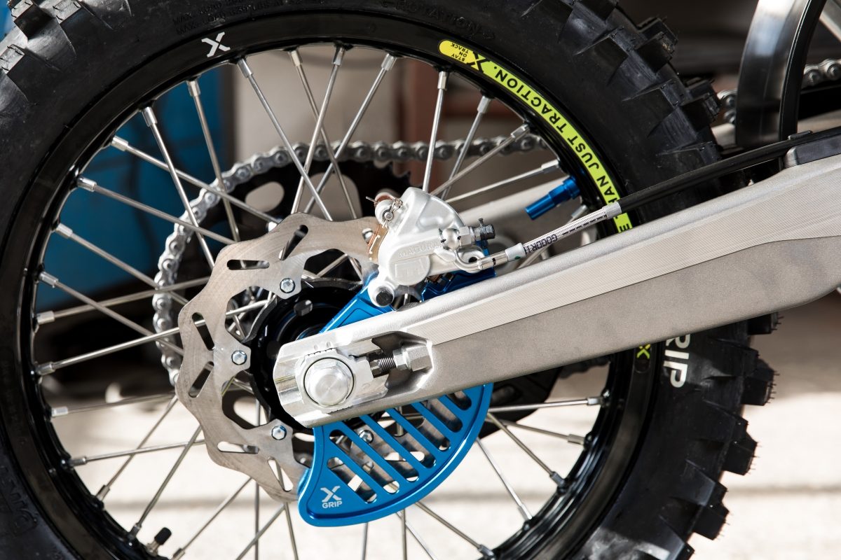 BRAKE DISC GUARD KTM/ HSQ/ HSB BLUE foto 3