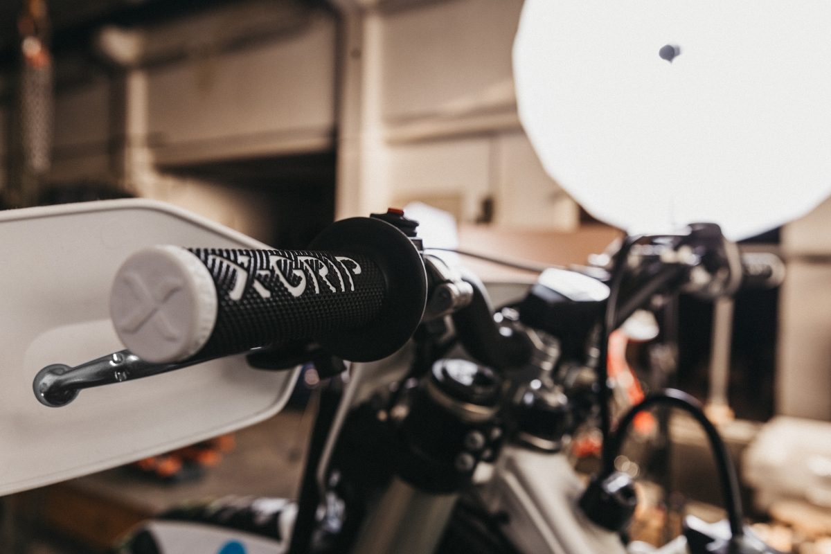 BRAAAAP GRIPS LOCK-ON BLACK-WHITE foto 3