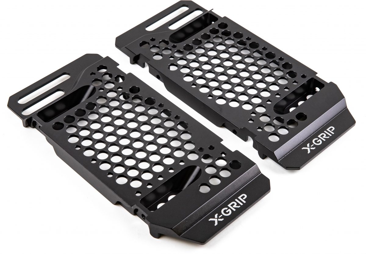 RADIATOR GUARD SET, BLACK