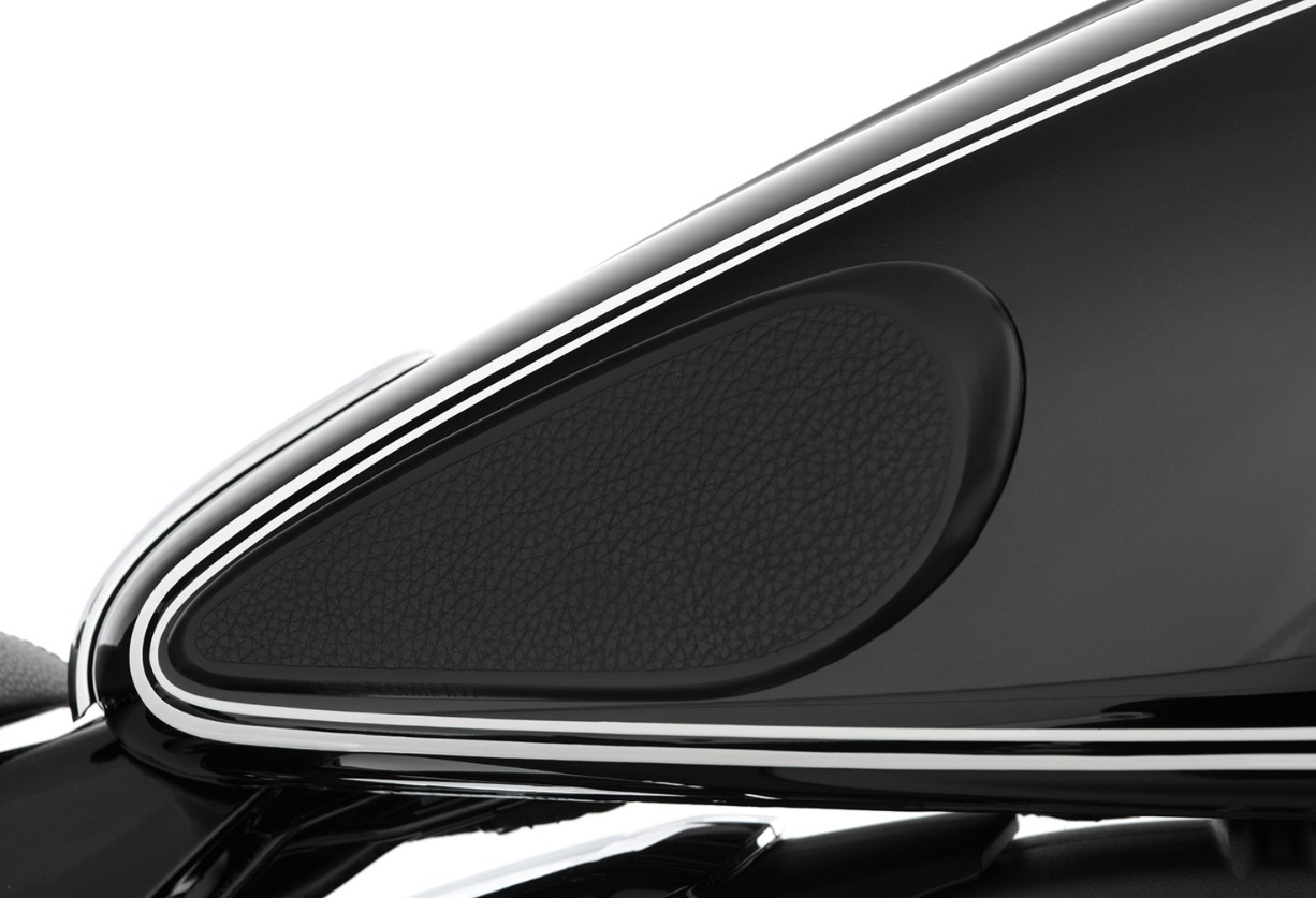 Wunderlich BMW R 18 tankpadkit classic - 2 stuks - zwart foto 4
