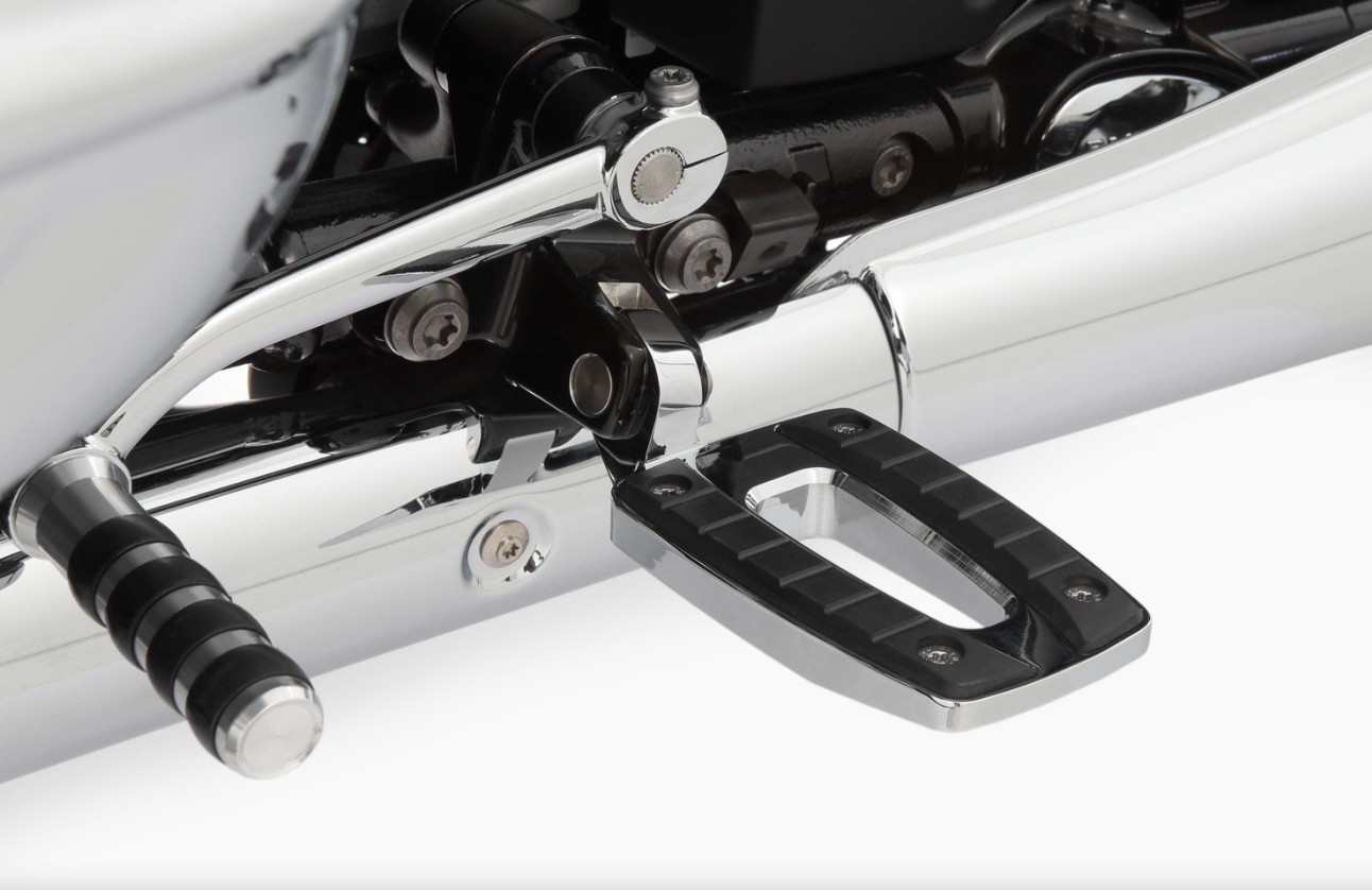Wunderlich R18 Lage voetensteun set ERGO-COMFORT - voor modellen zonder treeplank - zwart of chroom foto 7