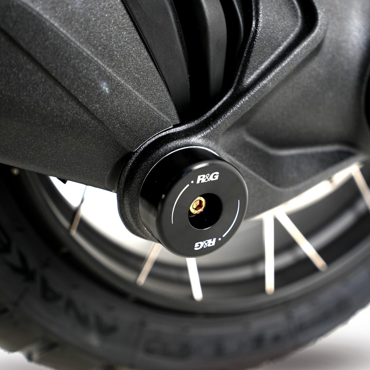 SWINGARM PROTECTOR foto 3