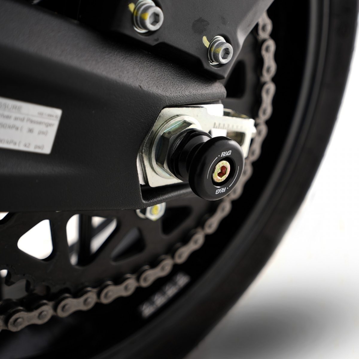 SWINGARM PROTECTORS foto 4