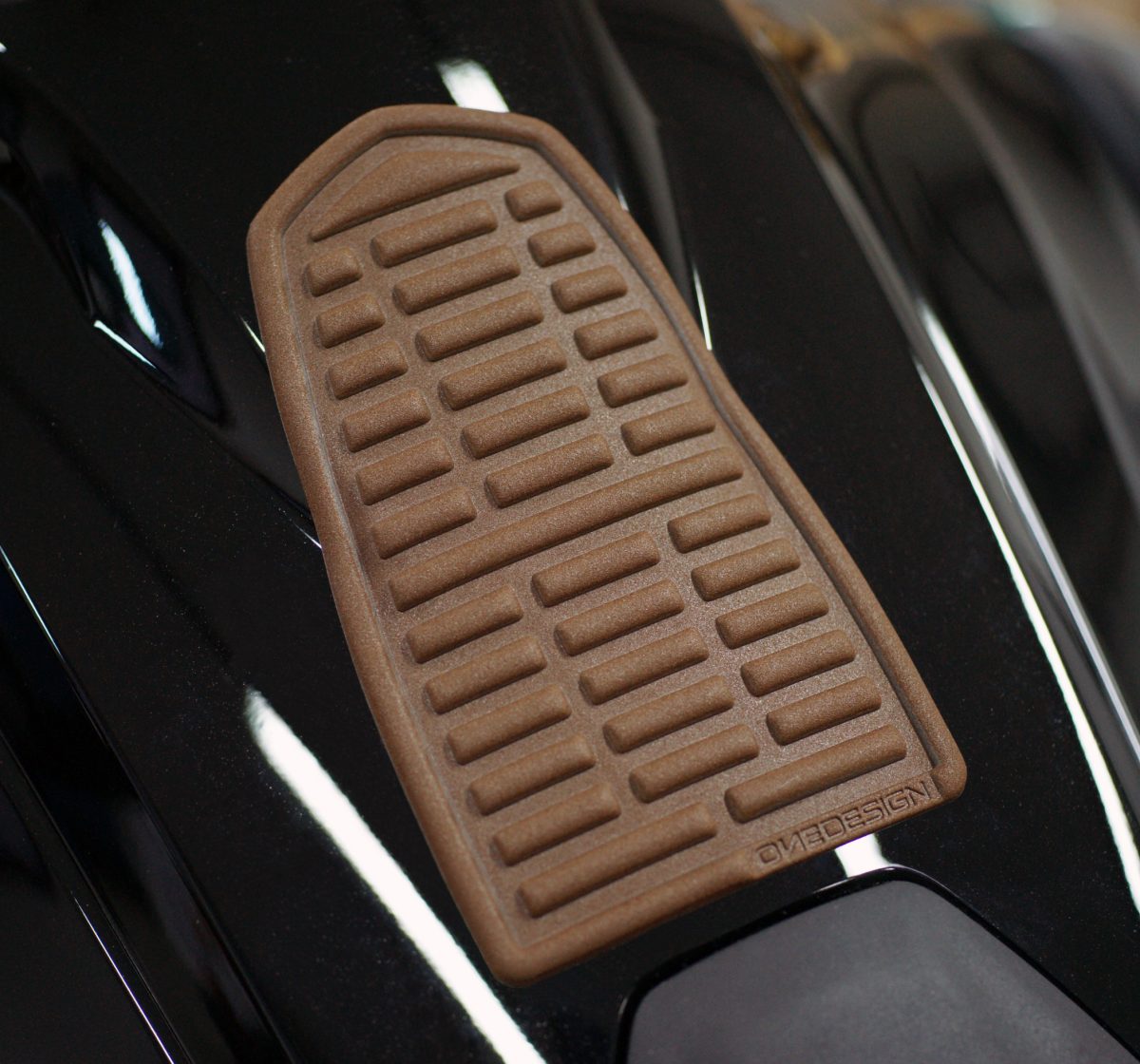 TANKPAD "SOFT TOUCH" LEATHER STYLE BROWN
