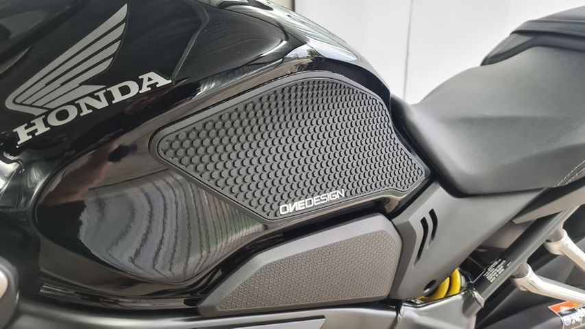SIDE HDR TANKPAD CB 650 RR HONDA 19/21 foto 4