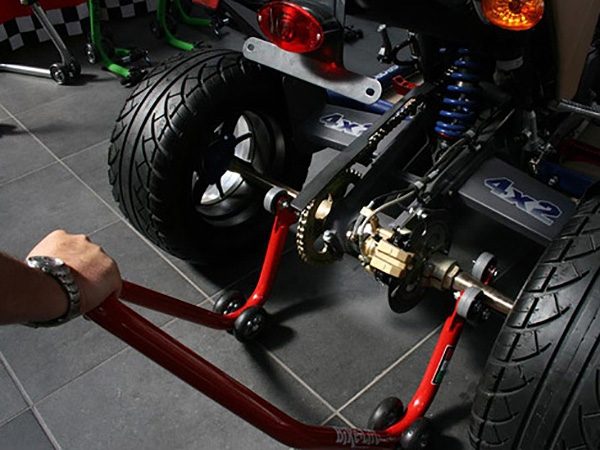 REAR STAND, QUAD foto 4