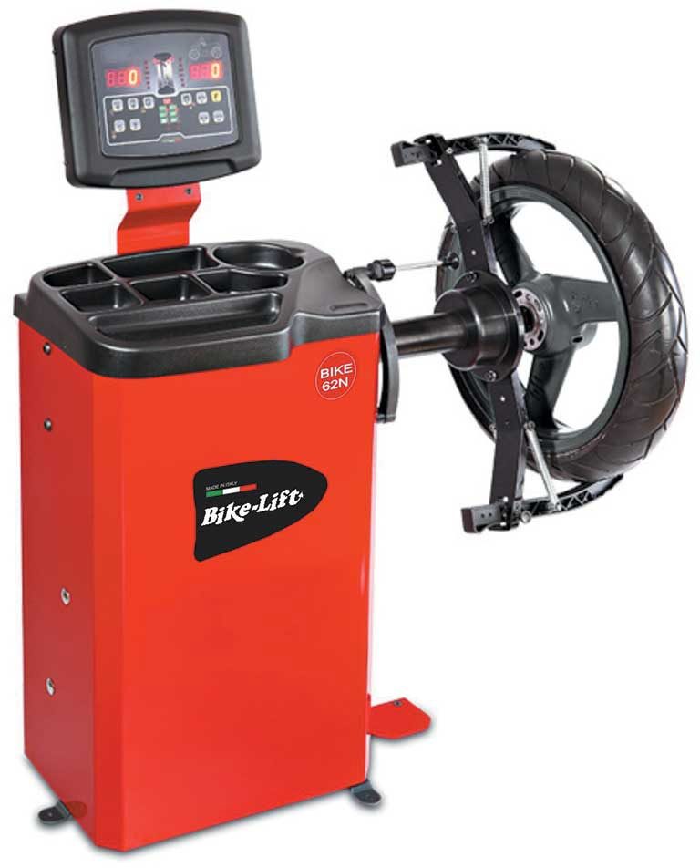 ELECTRONIC WHEEL BALANCER