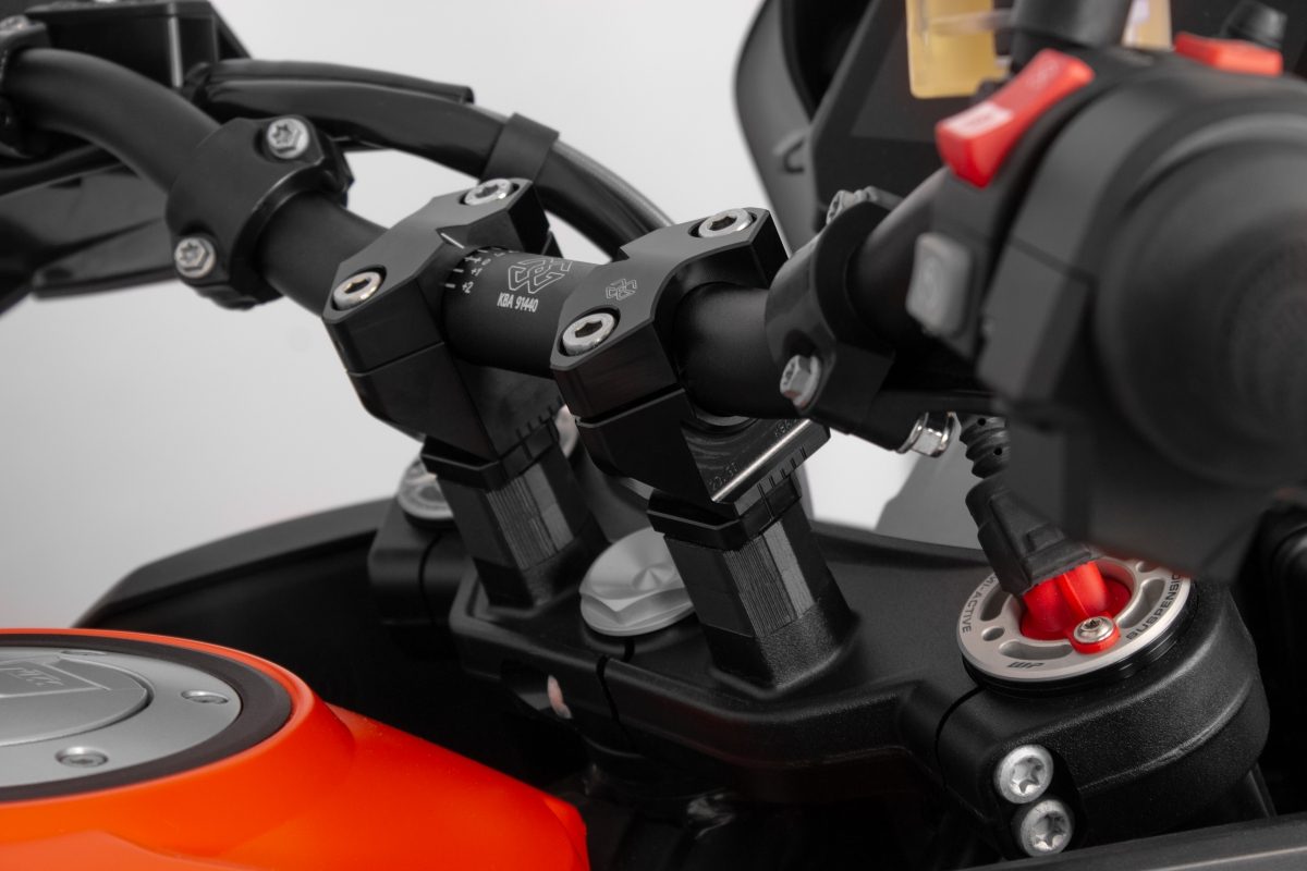 2DGT ADJ. HANDLEBAR RISERS UNI BLACK