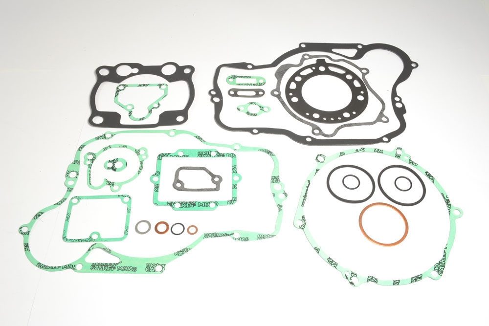 COMPLETE GASKET KIT (OIL SEAL NOT INCLUDED)