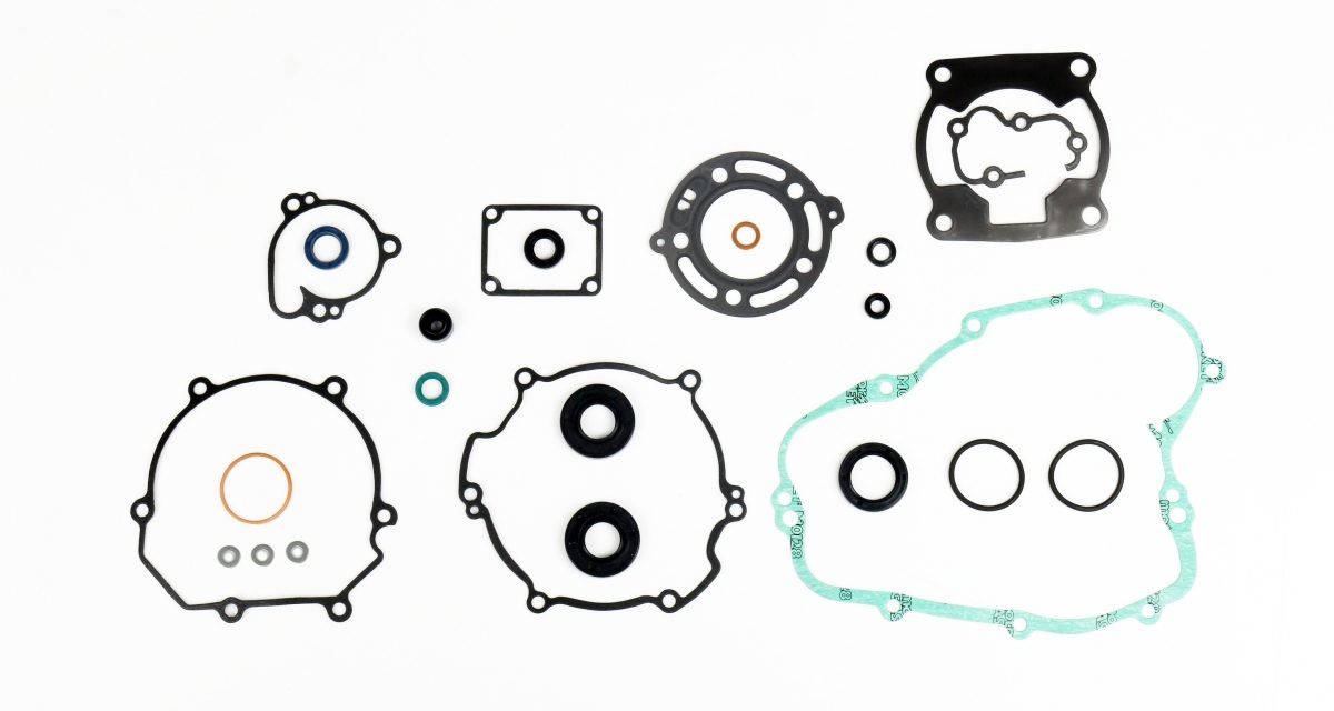COMPLETE GASKET KIT (OIL SEAL INCLUDED)