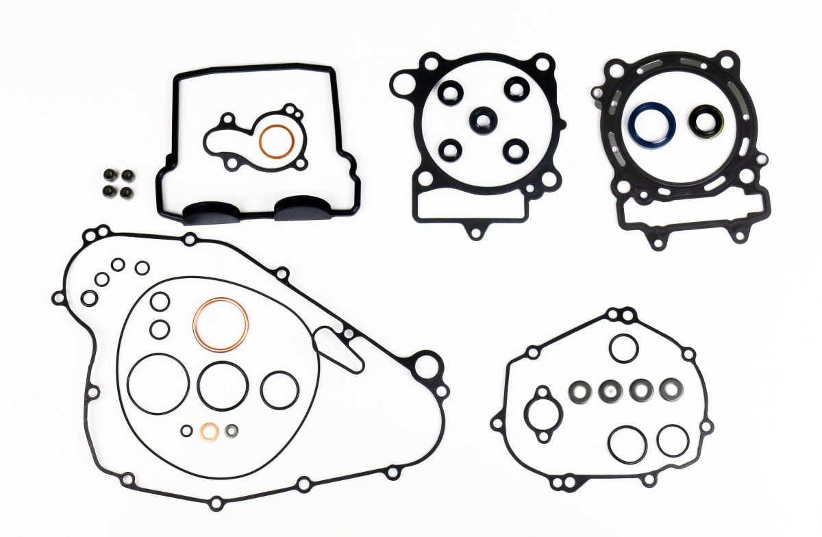 COMPLETE GASKET KIT (OIL SEAL INCLUDED)