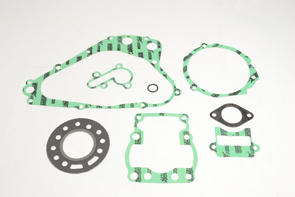 COMPLETE GASKET KIT (OIL SEAL NOT INCLUDED)