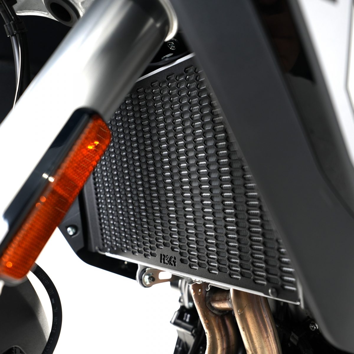 PRO RADIATOR GUARD BLACK foto 2