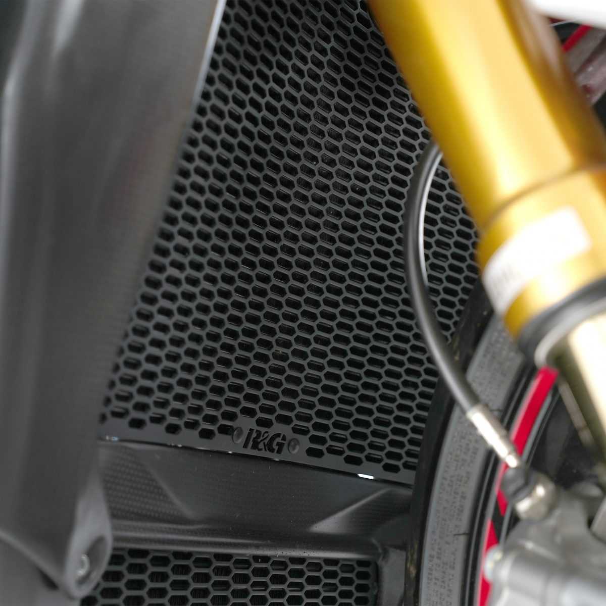 PRO RADIATOR GUARD BLACK foto 3