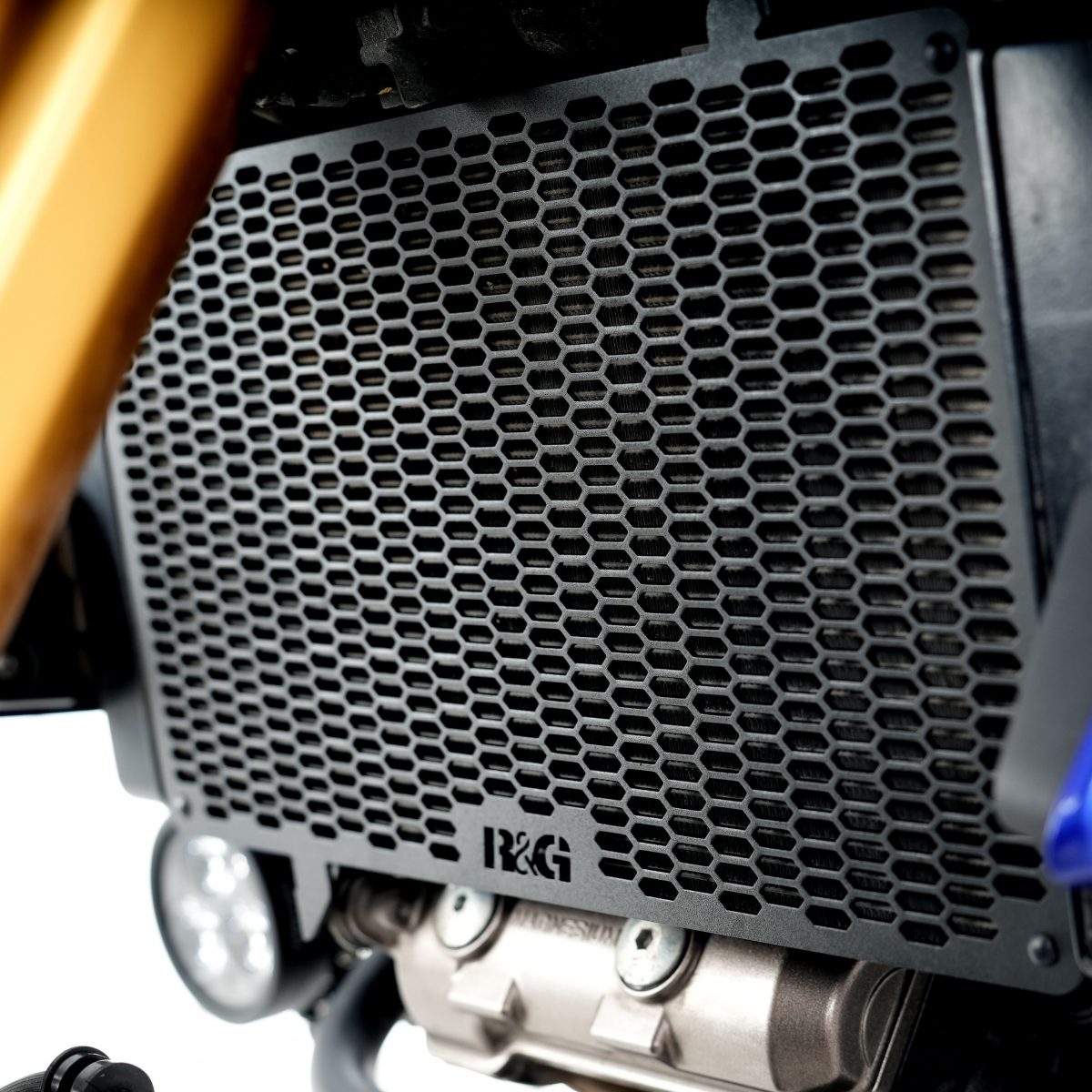 PRO RADIATOR GUARD BLACK