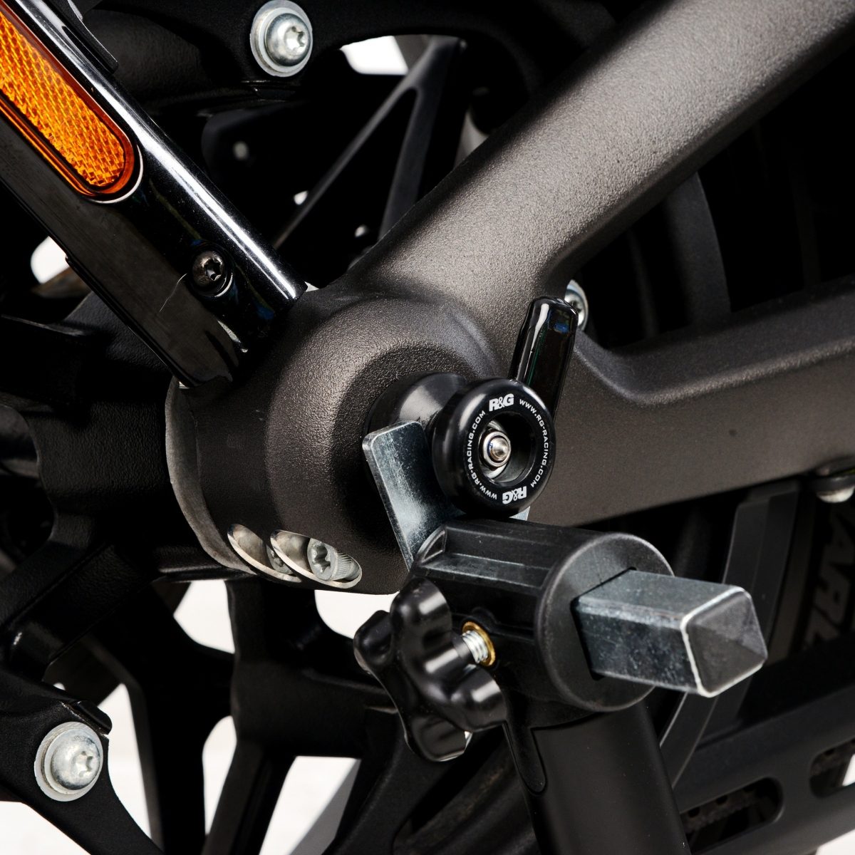 REAR SPINDLE SLIDERS